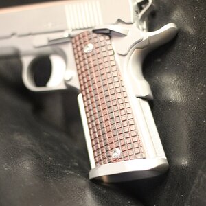 Valor Gen II Magwell 003.JPG